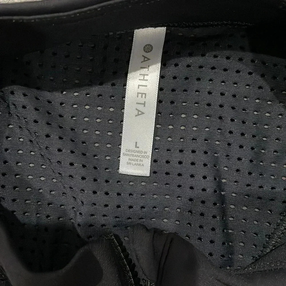 Athleta black mesh zipped front size large - Picture 2 of 6